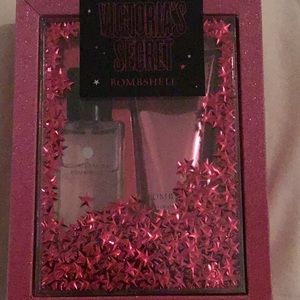 Victoria’s secrets bombshell mist and lotion